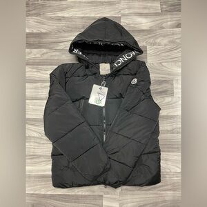 Moncler Montcla Men’s Black Short Down Jacket Size M